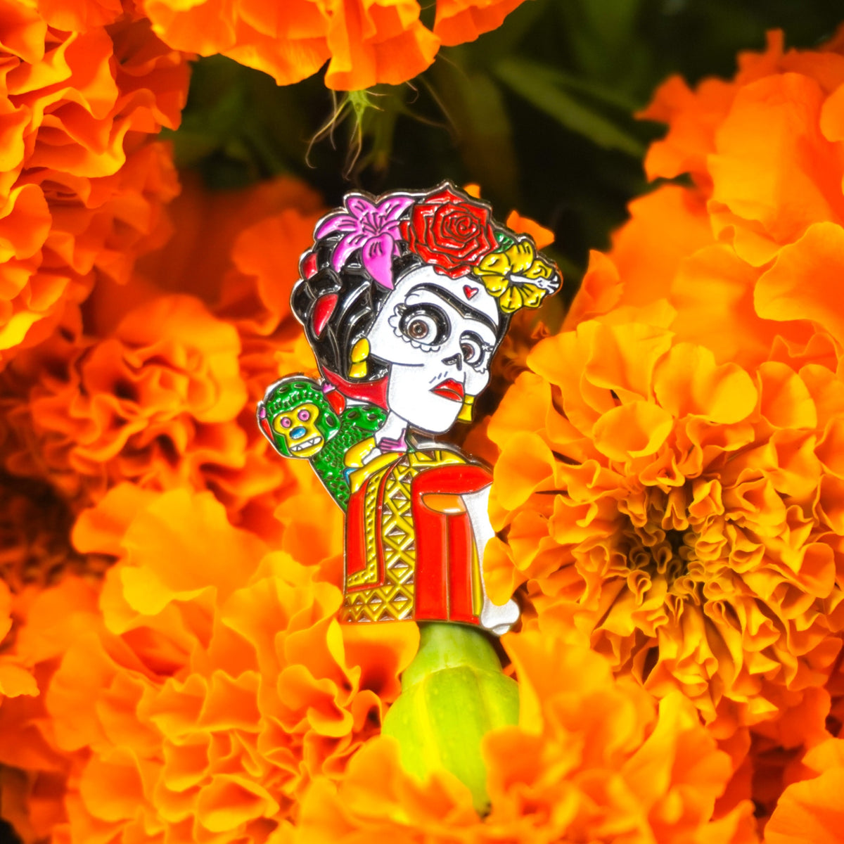PW- Frida con Changuito Pin - Glow In The Dark